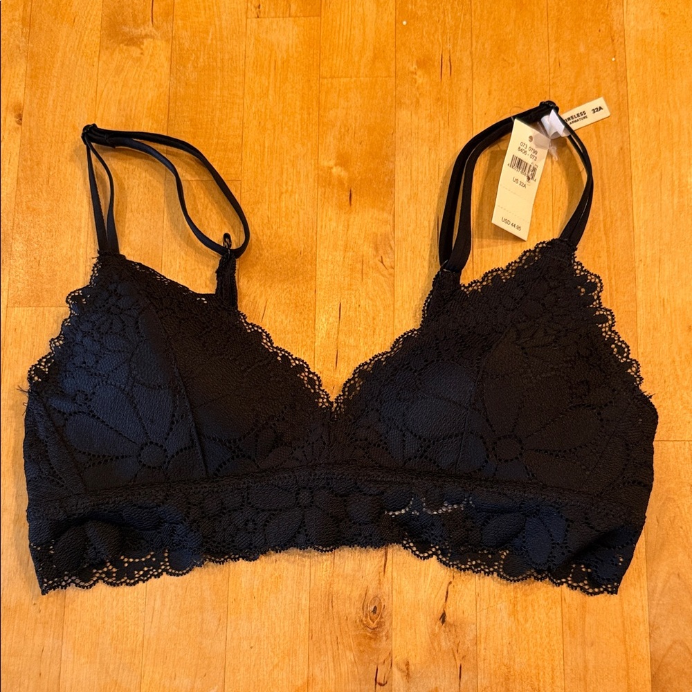 Aerie Wireless Black Lace Bralette 32A Sans Armature